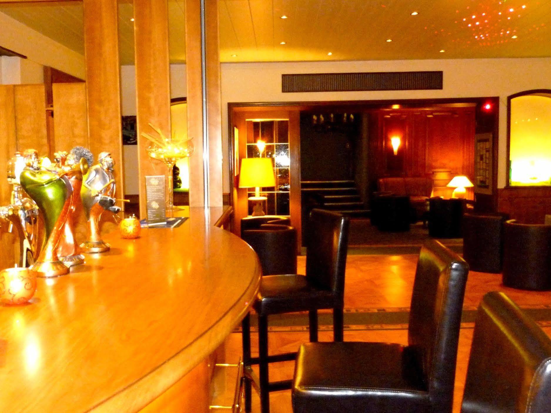 Hotel Restaurant Aux Trois Roses La Petite-Pierre Exteriér fotografie